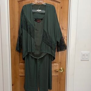 Spencer Alexis elegant 3 piece Olive Green Women's Pantsuit with Lace Accents